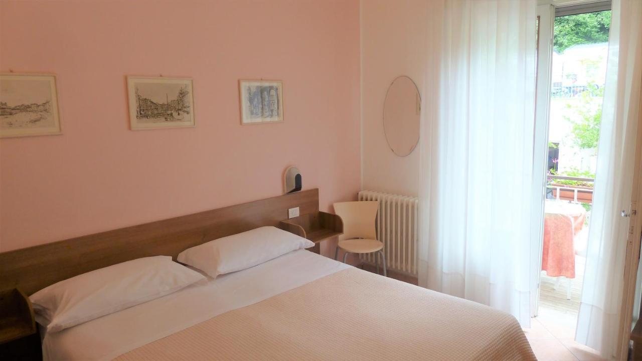 Hotel Baitone - Nature Village Мальчезине Номер фото