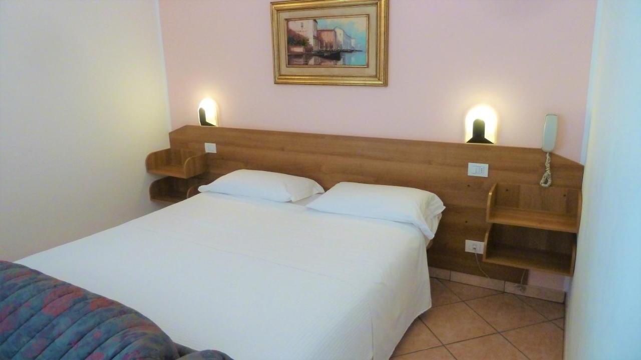 Hotel Baitone - Nature Village Мальчезине Номер фото