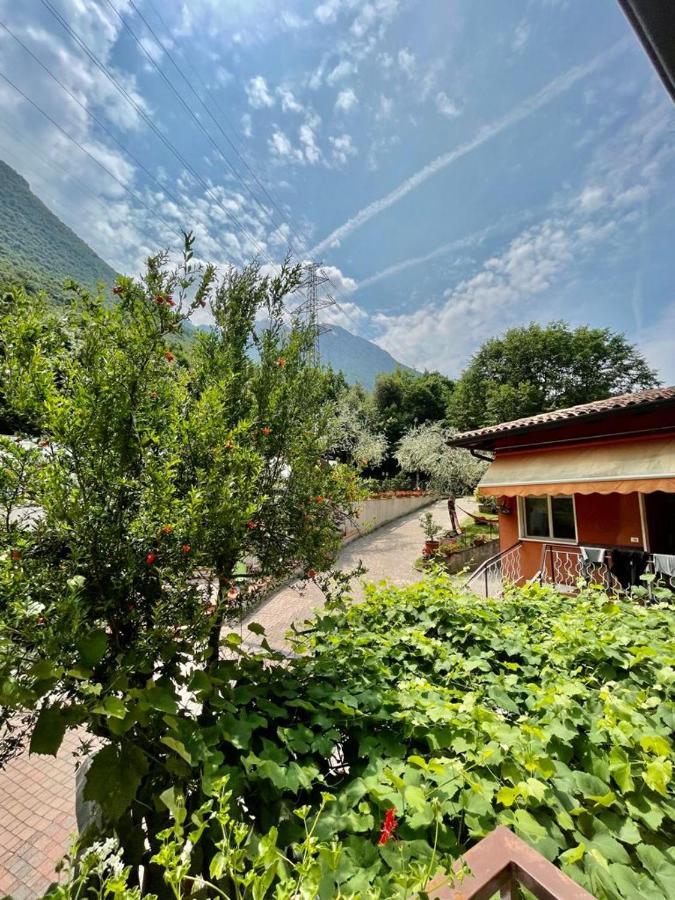 Hotel Baitone - Nature Village Мальчезине Экстерьер фото